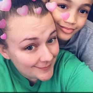 Meet your Posher, Kayla